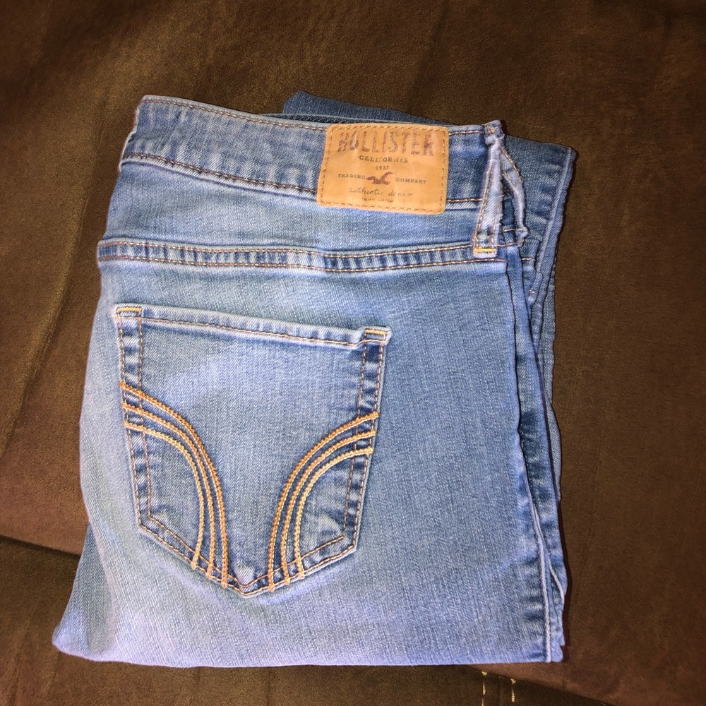 HOLLISTER JEANS